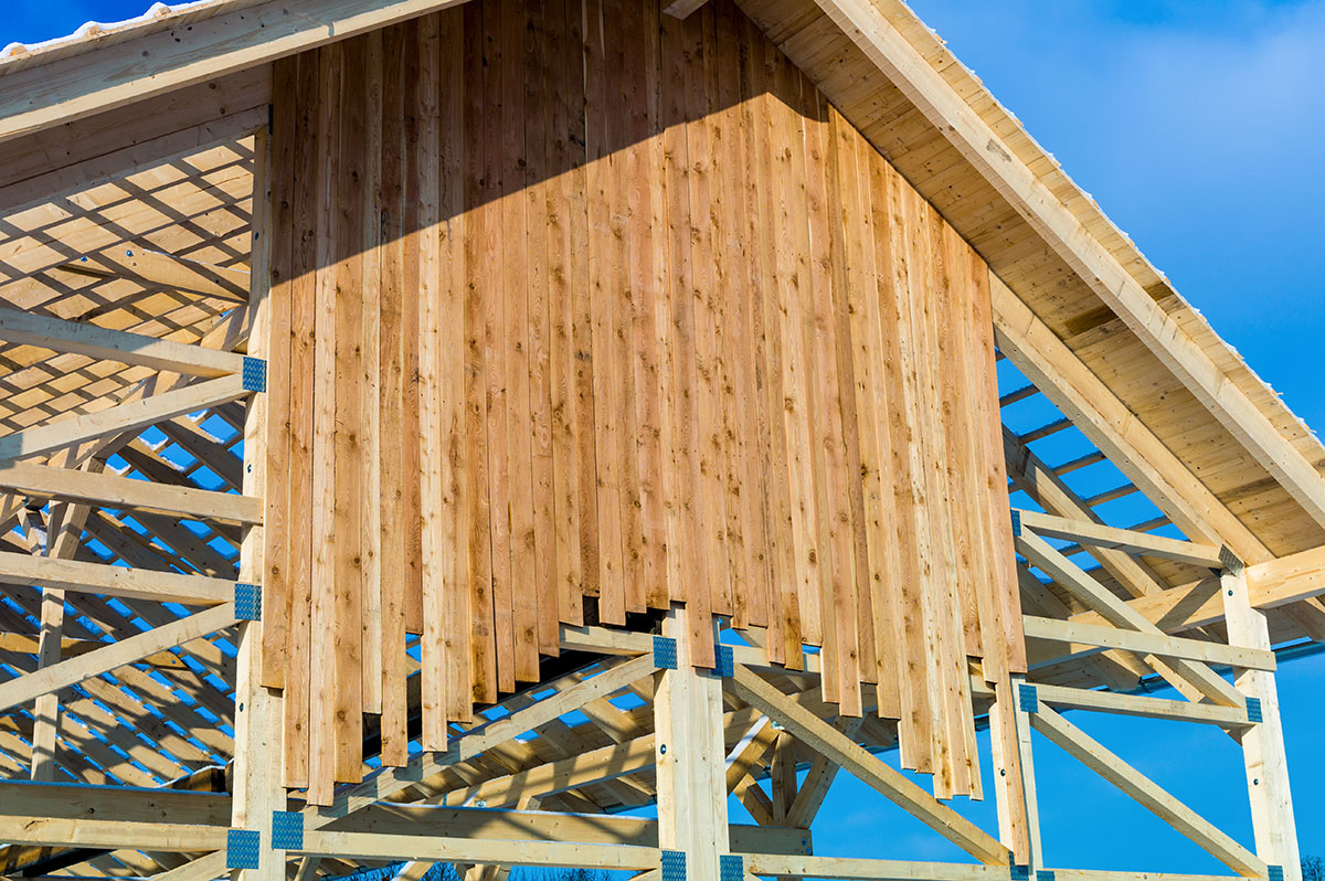 Wegen dieser Gestaltungsfreiheit werden viele Fertighäuser in Holzrahmenbauweise errichtet.